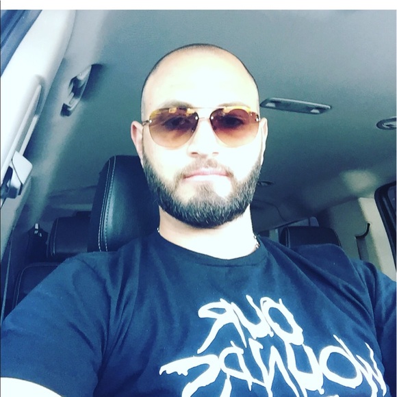 Meet your Posher, David - Picture 1 of 1